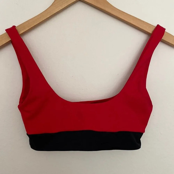 Fae House ‘Maven’ bikini top size XS red and black - Picture 1 of 3